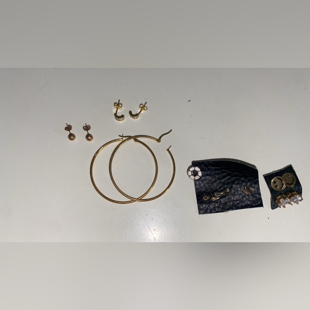 Gold earrings